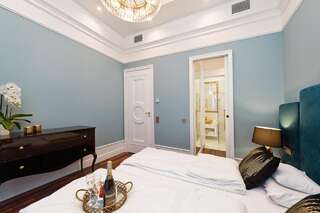 Апартаменты Diamonds Luxury Old Town Residence Краков Presidential Two-Bedroom Suite with Terrace and Sauna-15