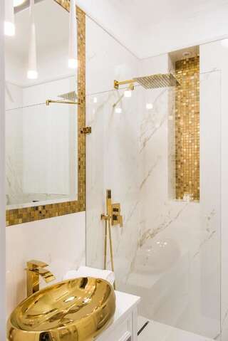 Апартаменты Diamonds Luxury Old Town Residence Краков Presidential Two-Bedroom Suite with Terrace and Sauna-18