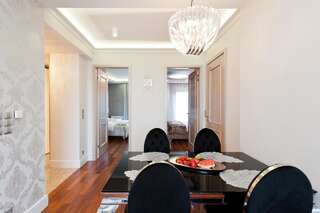 Апартаменты Diamonds Luxury Old Town Residence Краков Роскошные апартаменты с 2 спальнями, балконом и сауной-10