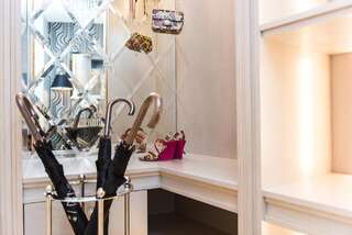 Апартаменты Diamonds Luxury Old Town Residence Краков Роскошные апартаменты с 2 спальнями, балконом и сауной-13